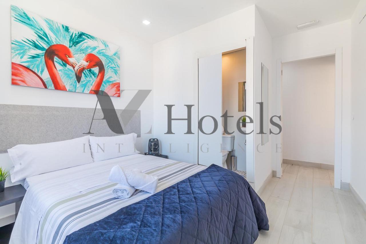 Ayz Silvela - Auto Check-In Property Malaga Exterior photo