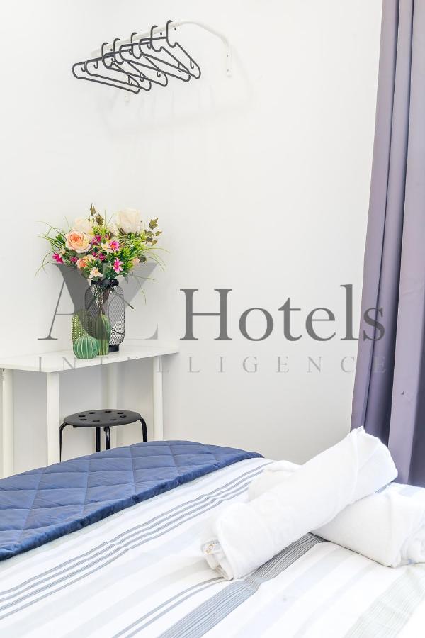 Ayz Silvela - Auto Check-In Property Malaga Exterior photo